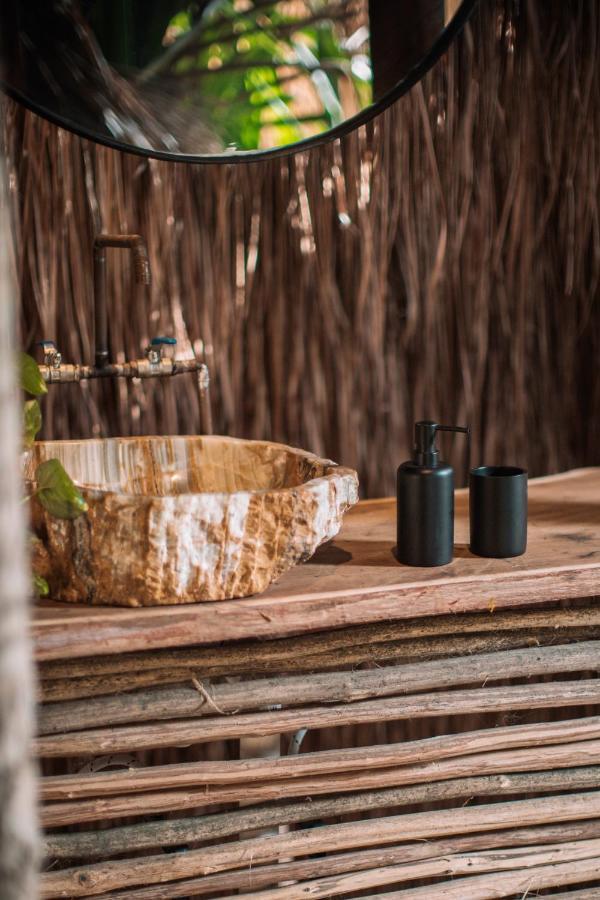 Uman Glamping & Cenote Tulum Hotel Buitenkant foto