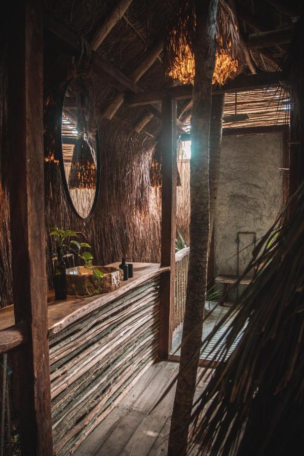 Uman Glamping & Cenote Tulum Hotel Buitenkant foto