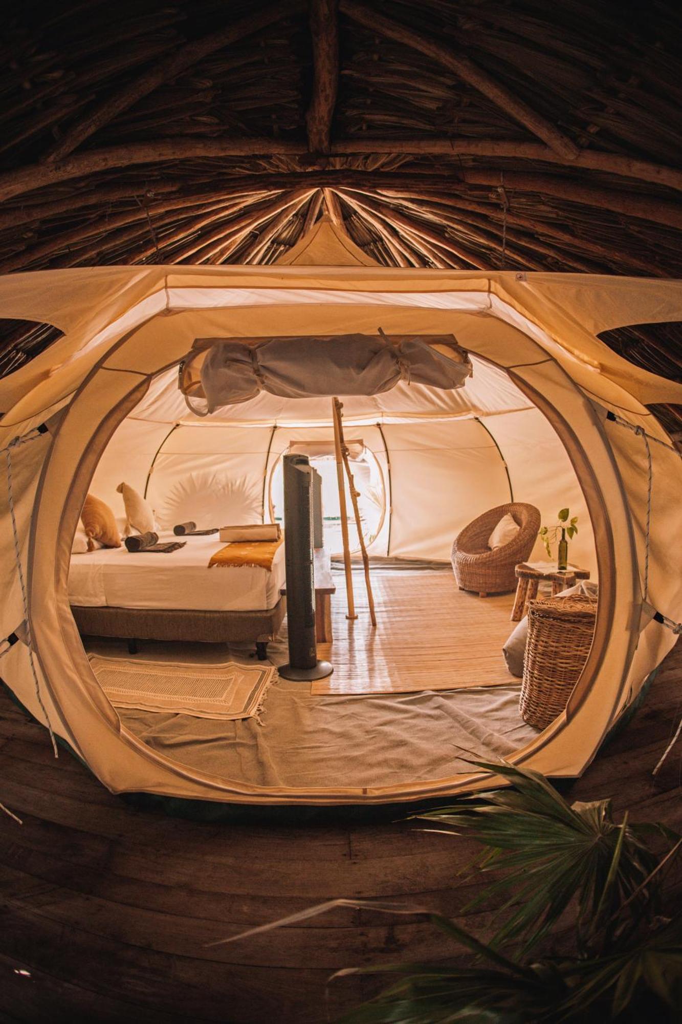 Uman Glamping & Cenote Tulum Hotel Buitenkant foto
